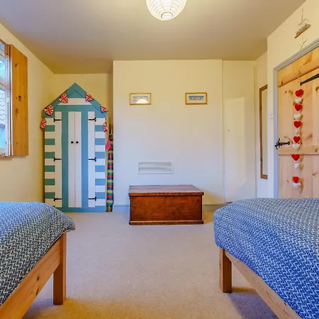 Sayers Yard * Whitby